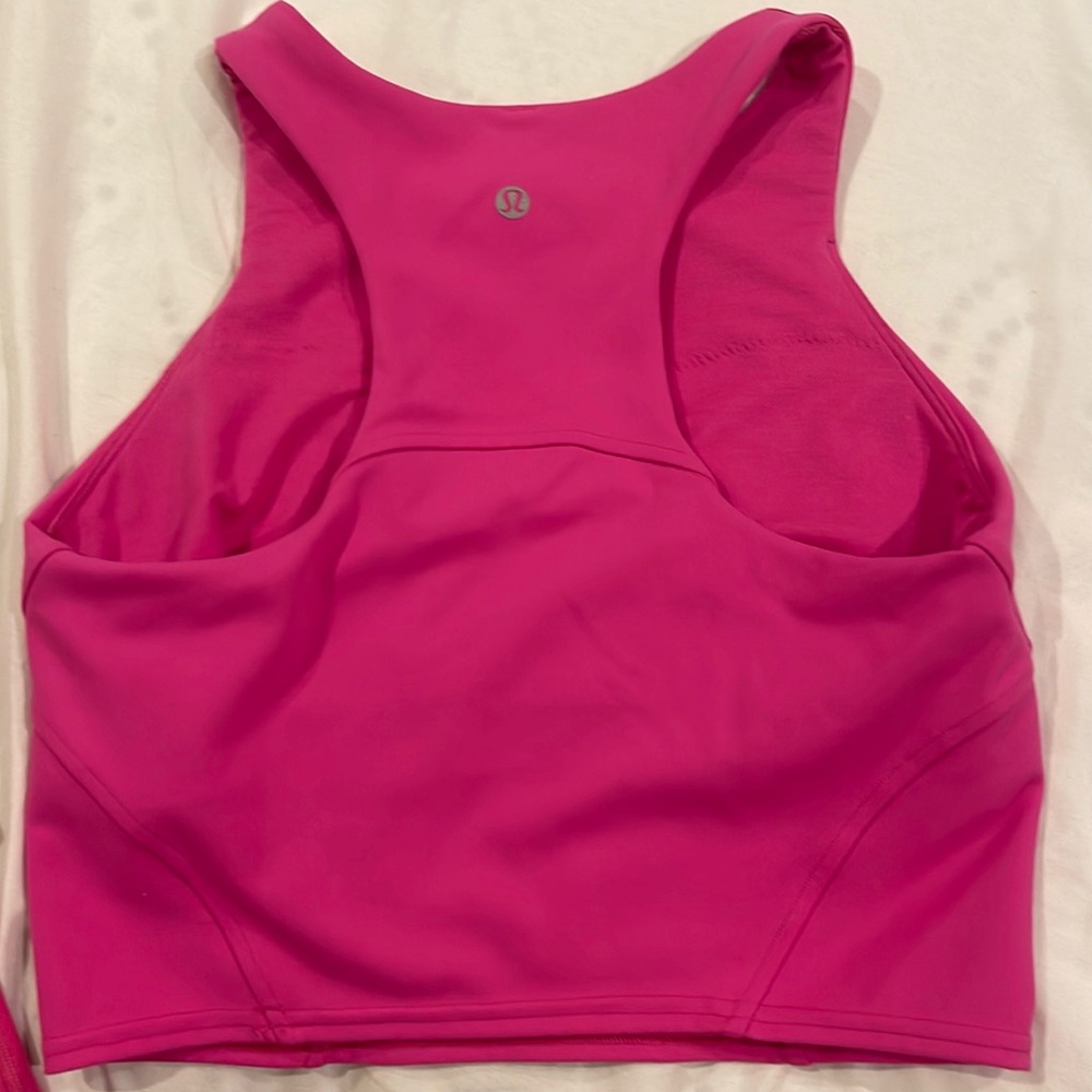 Lululemon sports bra in sonic pink